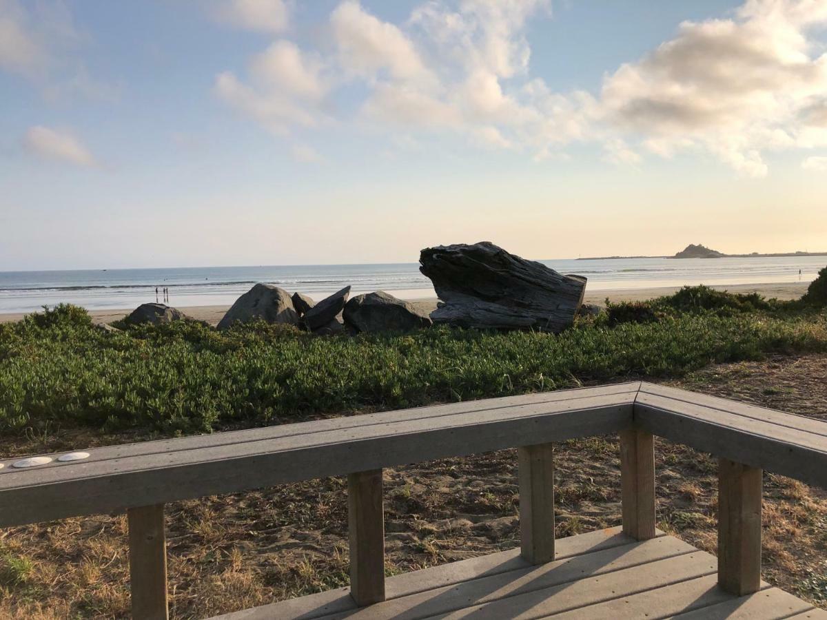 Crescent Beach Motel クレセントシティ エクステリア 写真