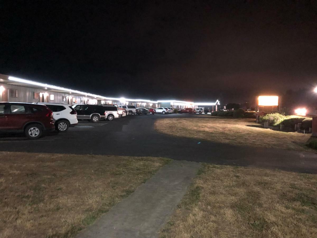 Crescent Beach Motel クレセントシティ エクステリア 写真